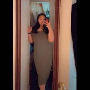 Meet your Posher, Isamar